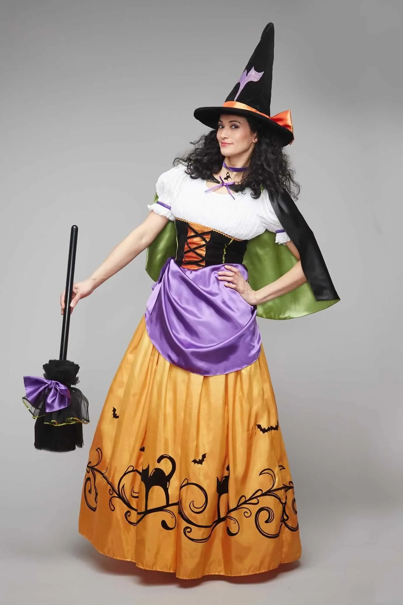 Halloween costume for women: pumpkin witch orange skirt dress