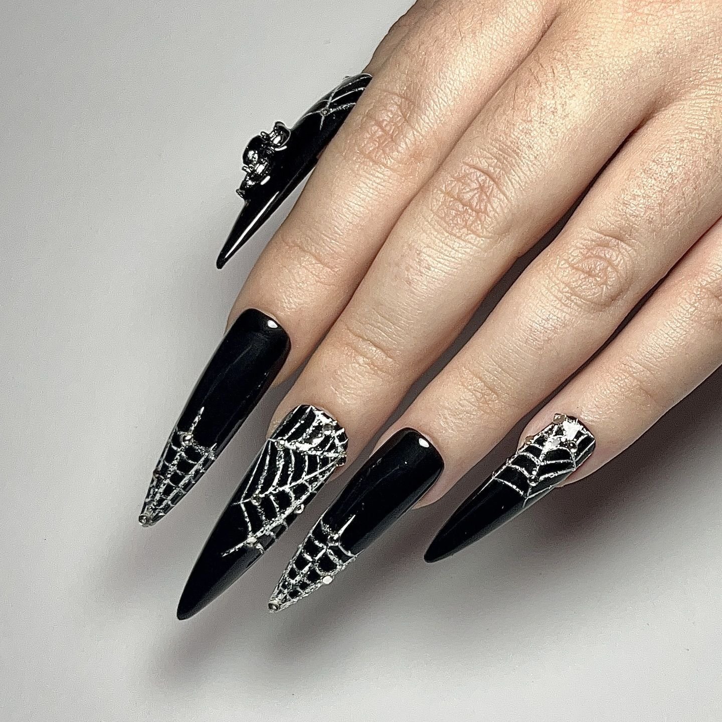 Halloween wedding nails: black stiletto with web tips