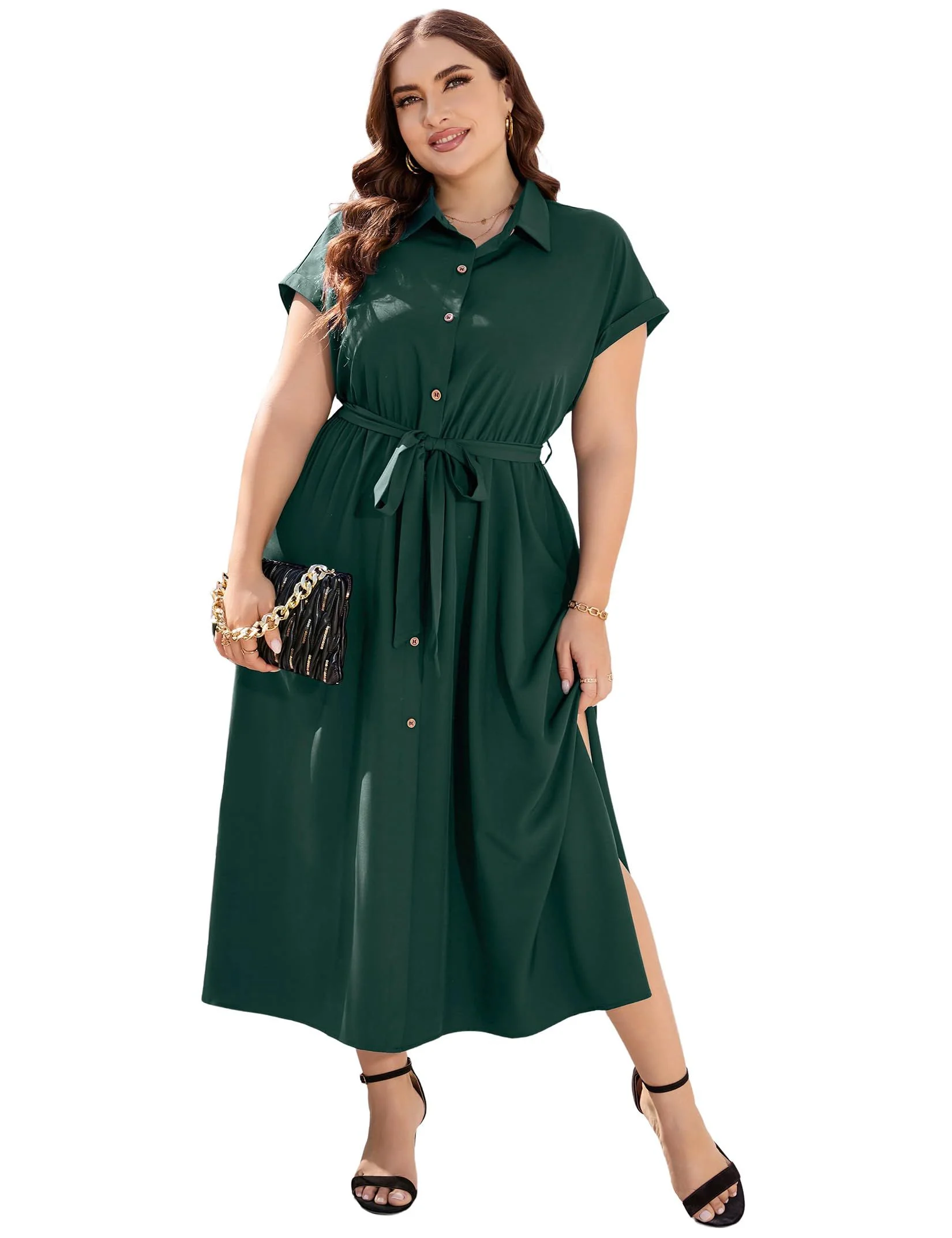 Emerald green shirt dress on a curvy woman