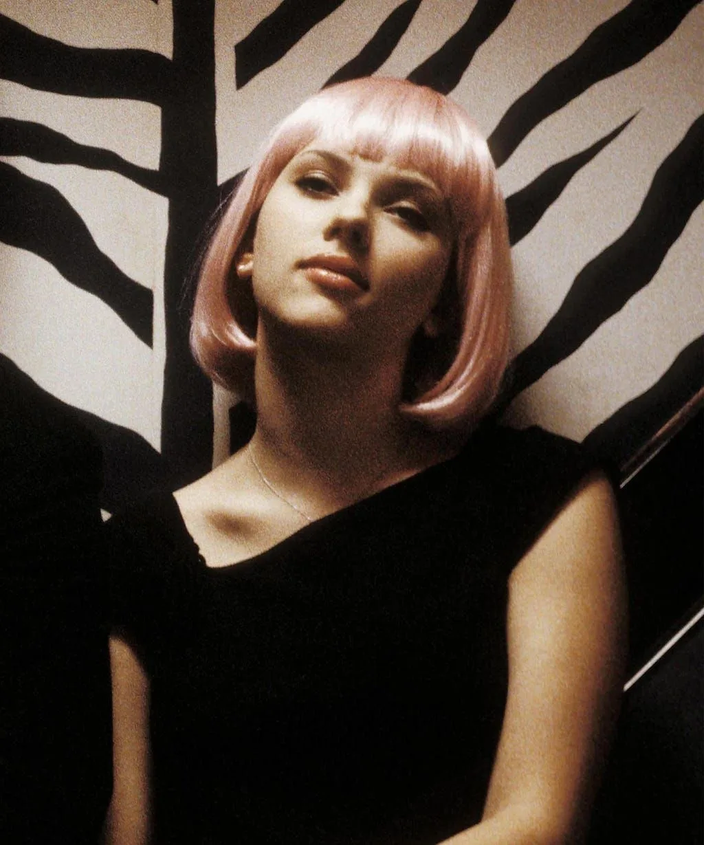 Pink hair halloween costume: pink bob wig with black dress