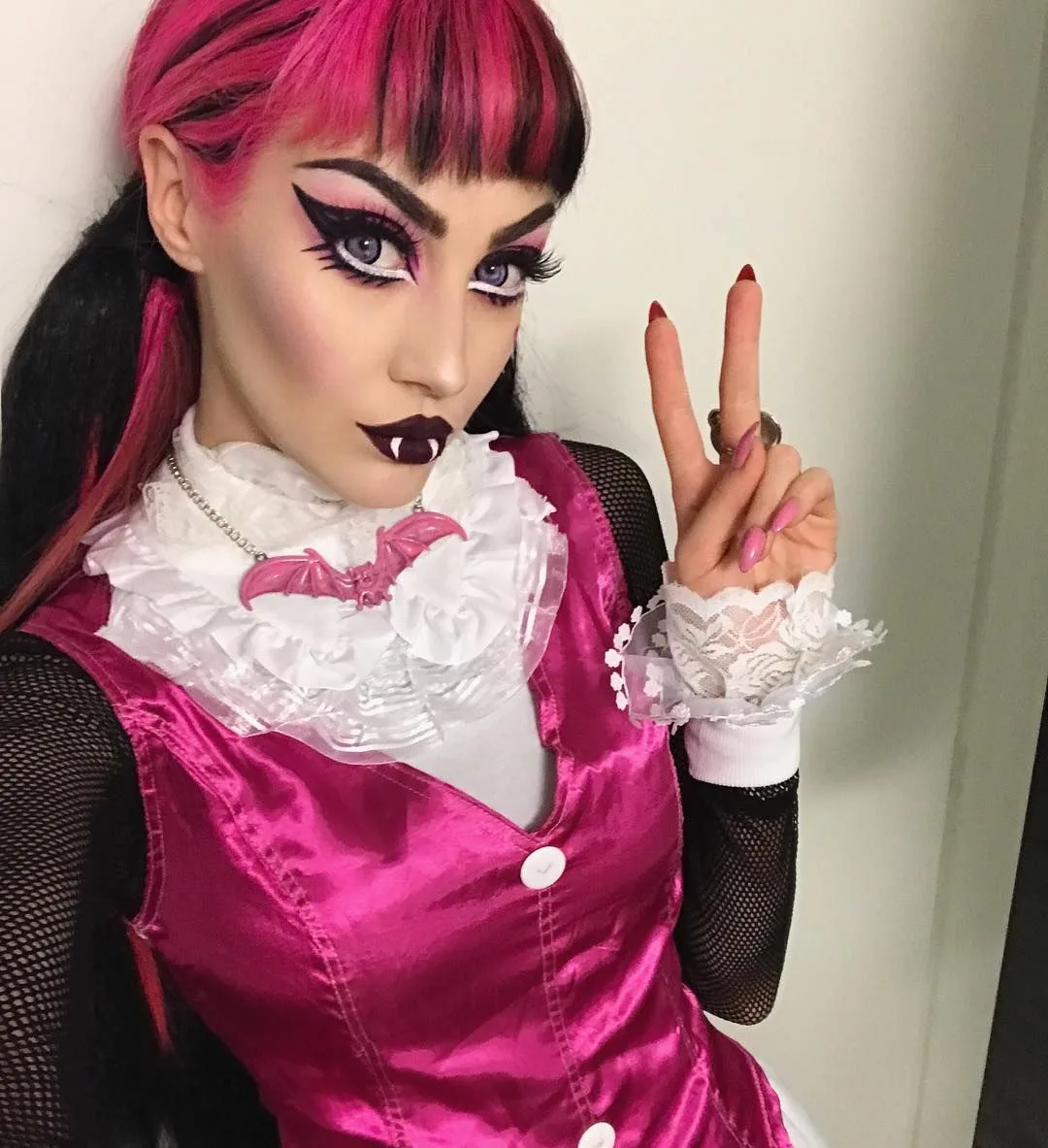 Pink hair halloween costume: pink vampire outfit