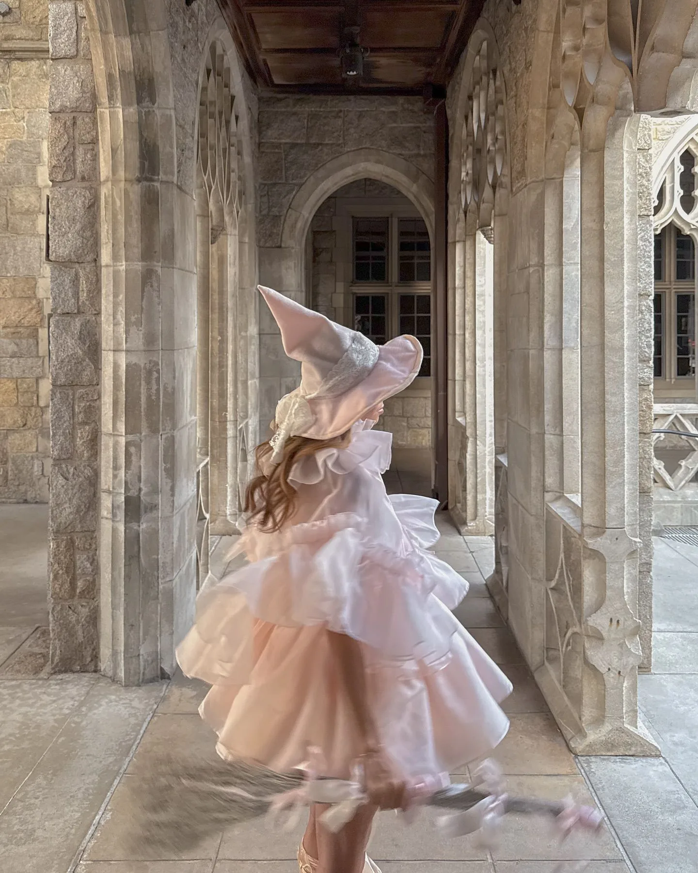 Pink hair halloween costume: pink witch with star wand