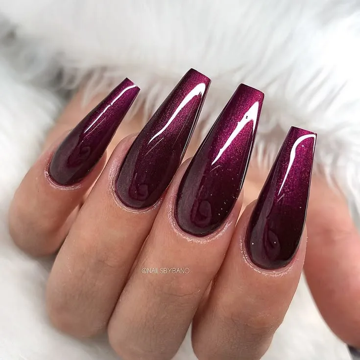 Plum fall nails: metallic plum coffin nails