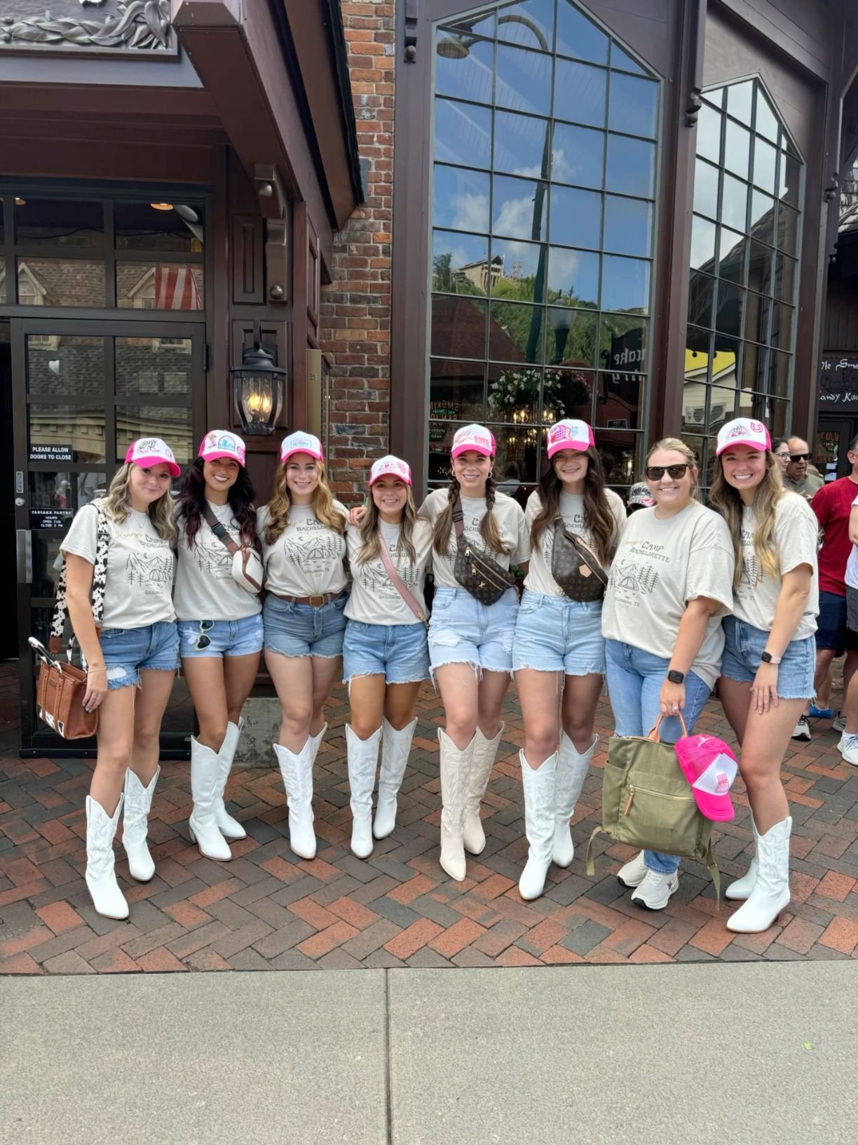 Las Vegas daytime outfit: group in cowboy boots